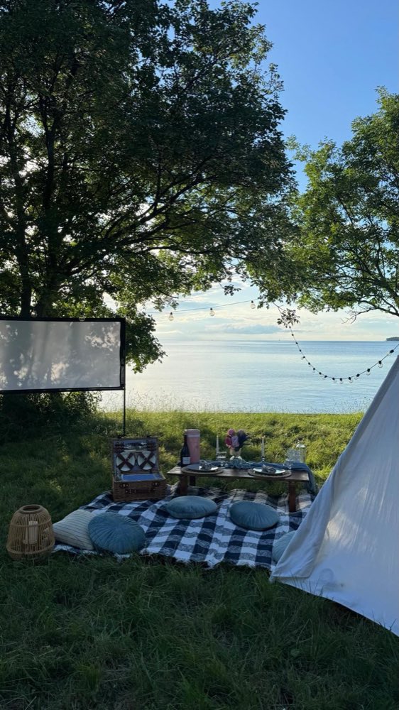 Open-Air Cinema — 4
